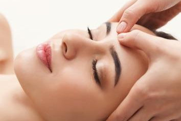 Age Defence Nourishing Hydrating Facial